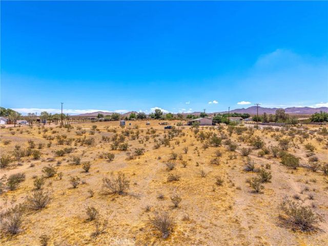 123 Cardigan Rd, Oro Grande, CA 92368
