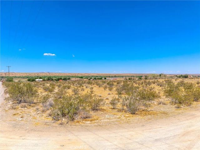 123 Cardigan Rd, Oro Grande, CA 92368
