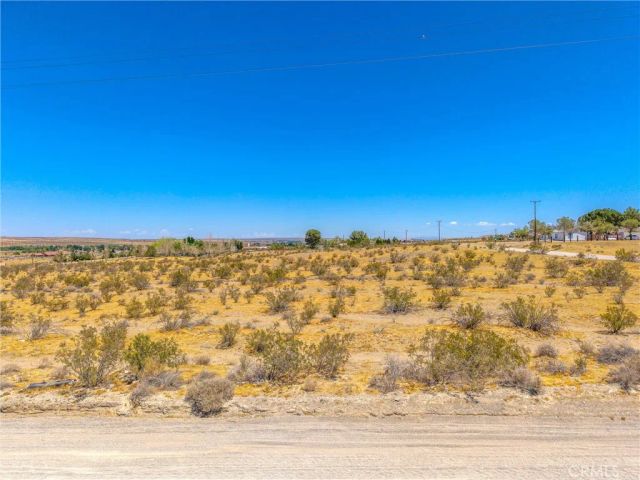 123 Cardigan Rd, Oro Grande, CA 92368