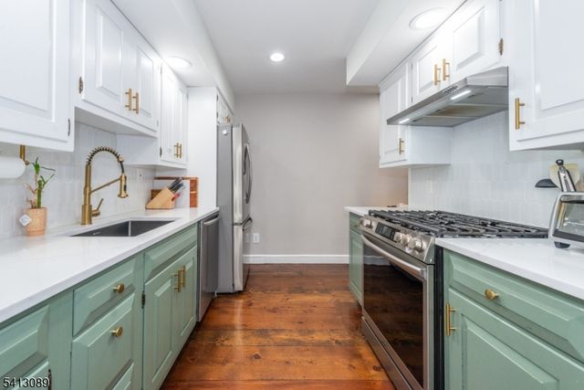 5 Murray Hill Sq, New Providence Boro, NJ 07974