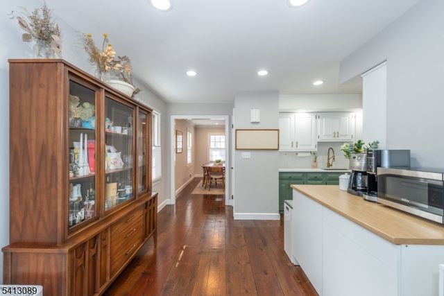 5 Murray Hill Sq, New Providence Boro, NJ 07974