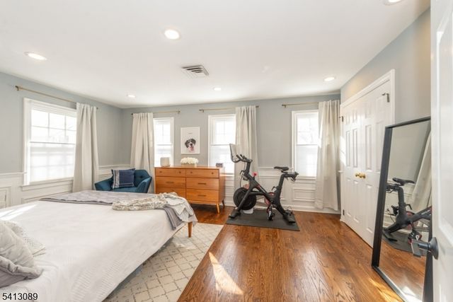 5 Murray Hill Sq, New Providence Boro, NJ 07974