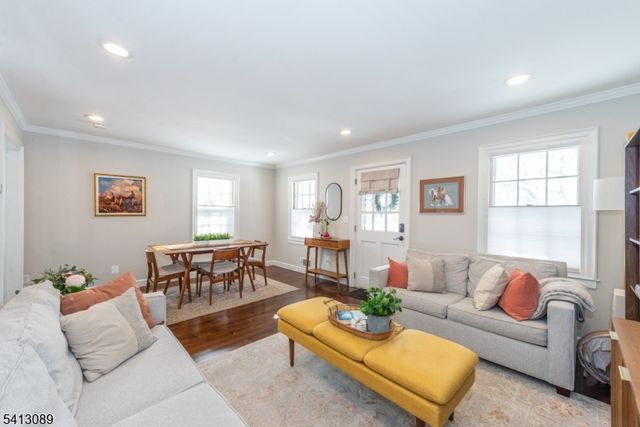 5 Murray Hill Sq, New Providence Boro, NJ 07974