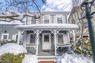 5 Murray Hill Sq, New Providence Boro, NJ 07974