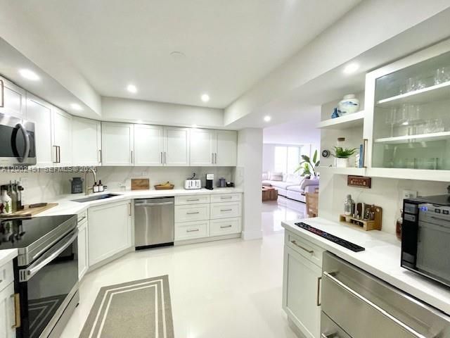 2150 Sans Souci Boulevard C1502, North Miami, FL 33181