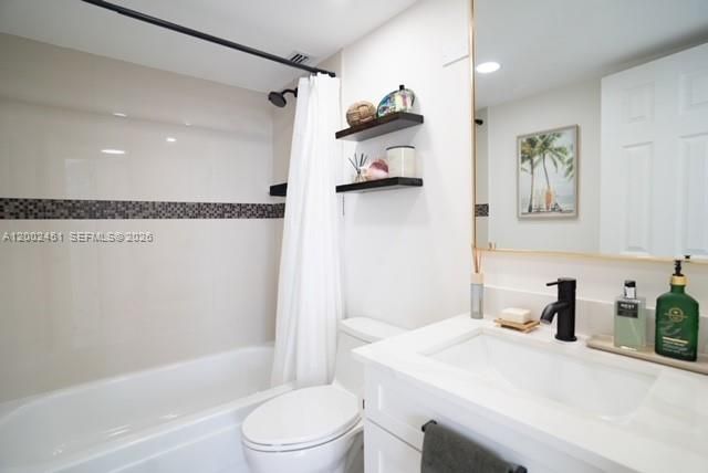 2150 Sans Souci Boulevard C1502, North Miami, FL 33181