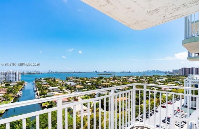 2150 Sans Souci Boulevard C1502, North Miami, FL 33181