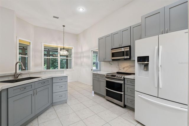 10308 CALLE DE FLORES DRIVE, Clermont, FL 34711