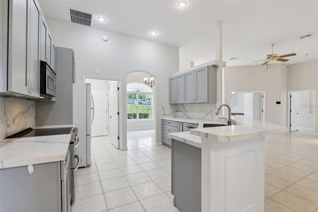 10308 CALLE DE FLORES DRIVE, Clermont, FL 34711