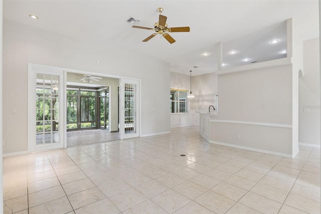10308 CALLE DE FLORES DRIVE, Clermont, FL 34711
