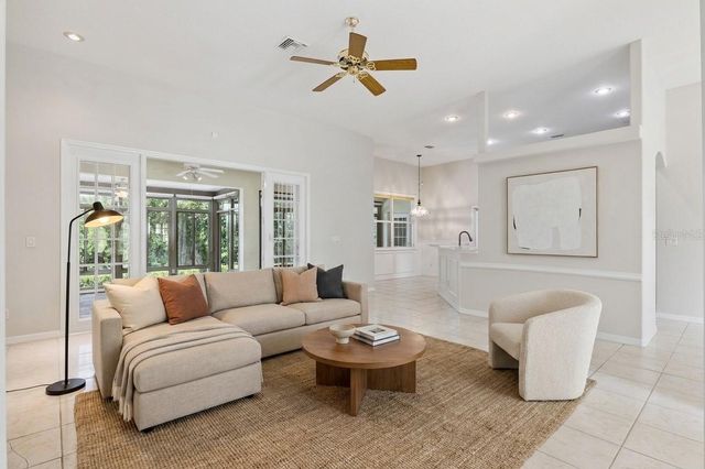 10308 CALLE DE FLORES DRIVE, Clermont, FL 34711