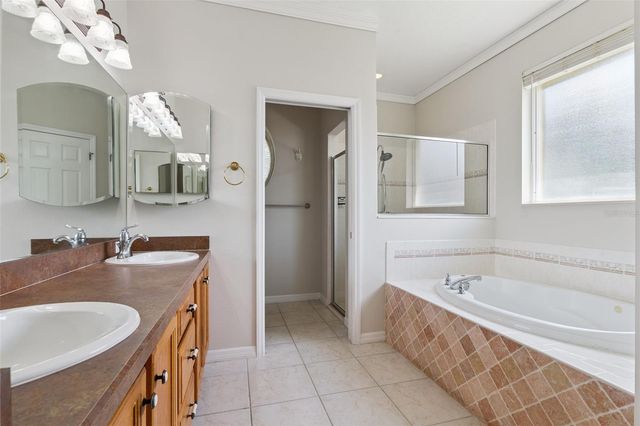 10308 CALLE DE FLORES DRIVE, Clermont, FL 34711