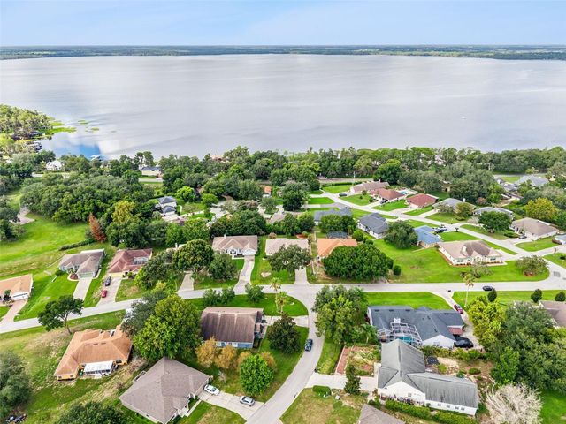 10308 CALLE DE FLORES DRIVE, Clermont, FL 34711