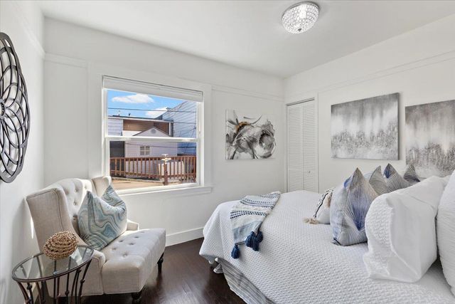 25 Colonial Way, San Francisco, CA 94112