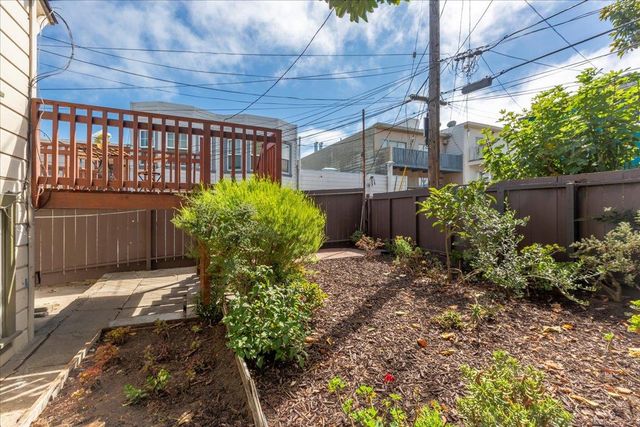 25 Colonial Way, San Francisco, CA 94112