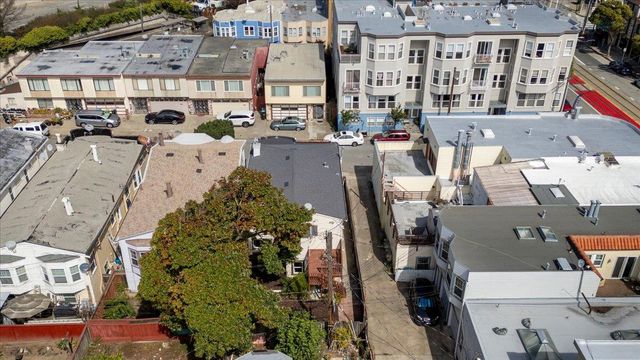 25 Colonial Way, San Francisco, CA 94112