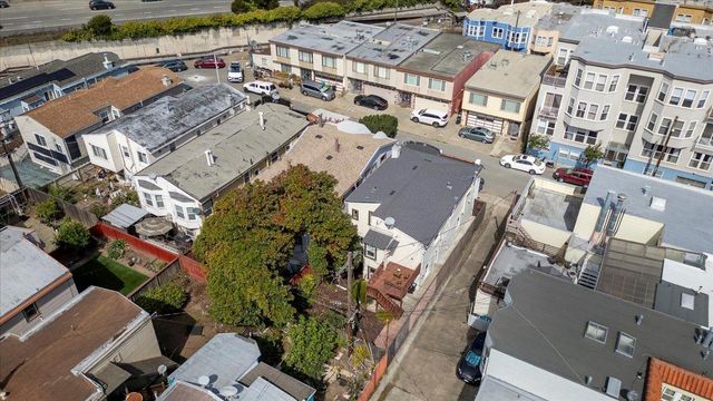 25 Colonial Way, San Francisco, CA 94112