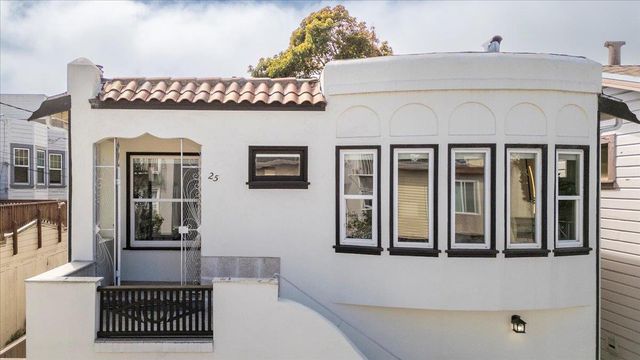 25 Colonial Way, San Francisco, CA 94112