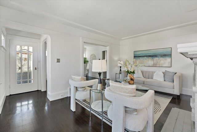 25 Colonial Way, San Francisco, CA 94112