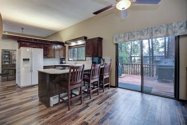 10511 E Cimmaron Dr, Spokane Valley, WA 99206