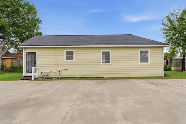 7922 Sherman Street, Houston, TX 77012