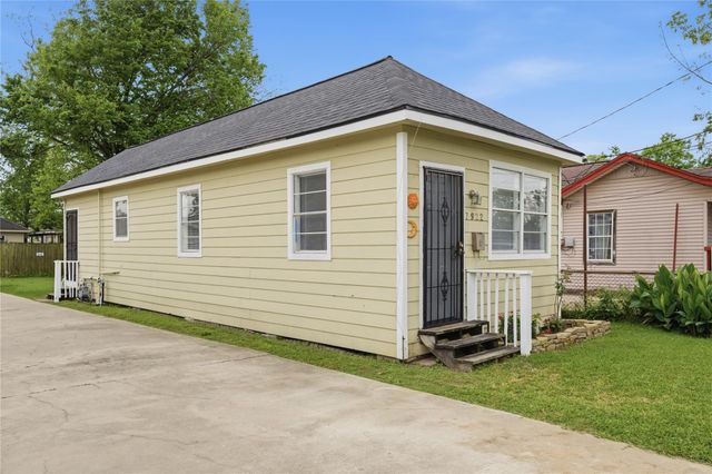 7922 Sherman Street, Houston, TX 77012