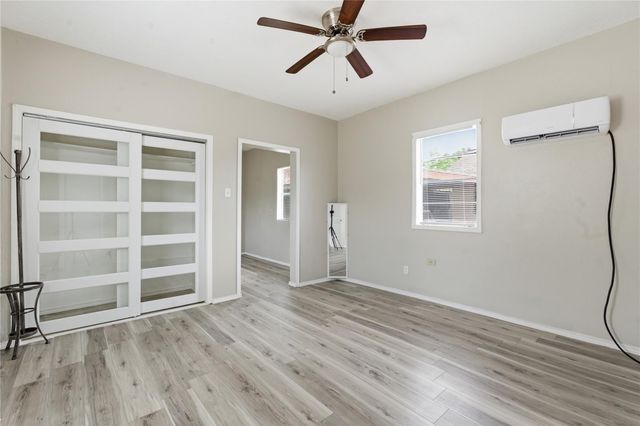 7922 Sherman Street, Houston, TX 77012