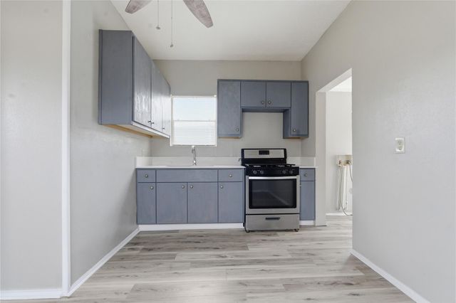 7922 Sherman Street, Houston, TX 77012