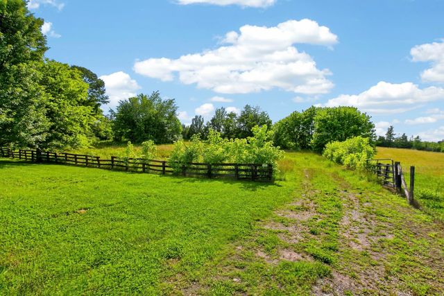 1053 Johns Rd, Joelton, TN 37080