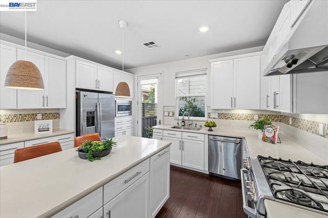 2857 Alliston Loop, Dublin, CA 94568