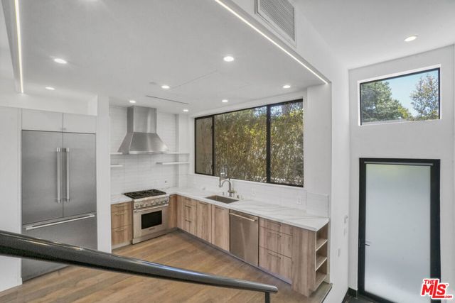 1447 N Martel Avenue, Los Angeles, CA 90046