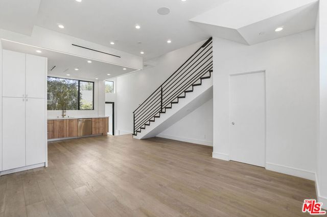 1447 N Martel Avenue, Los Angeles, CA 90046