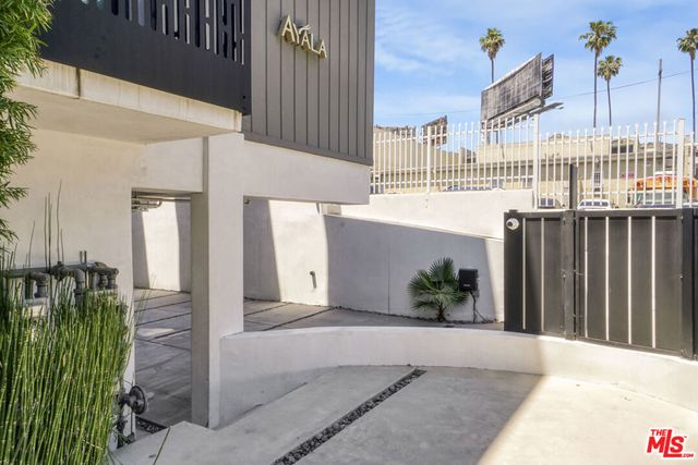 1447 N Martel Avenue, Los Angeles, CA 90046