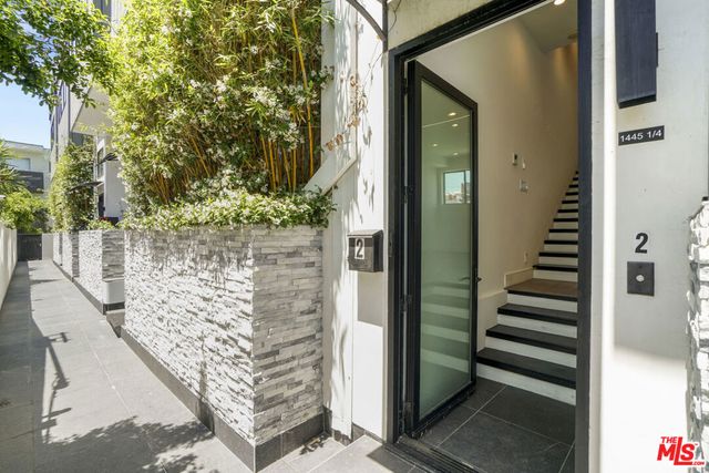 1447 N Martel Avenue, Los Angeles, CA 90046