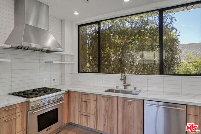 1447 N Martel Avenue, Los Angeles, CA 90046