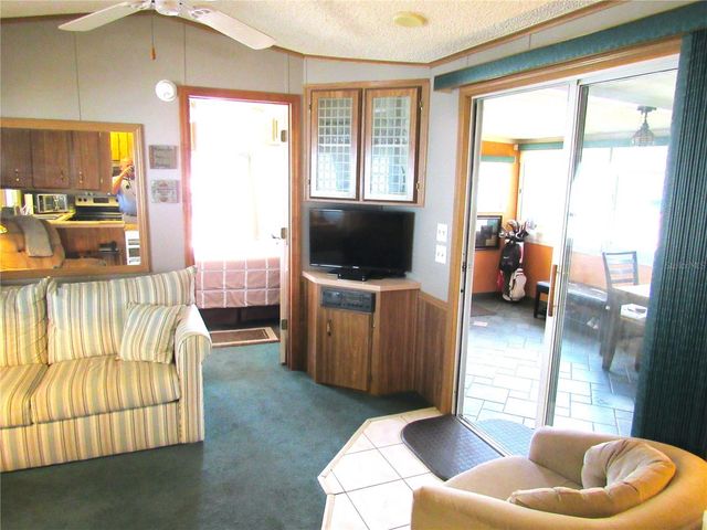 50989 US HWY 27 41, Davenport, FL 33897