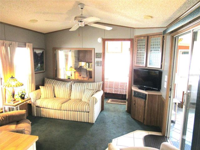 50989 US HWY 27 41, Davenport, FL 33897