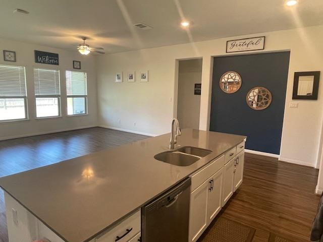 117 Skylark LN, Hutto, TX 78634