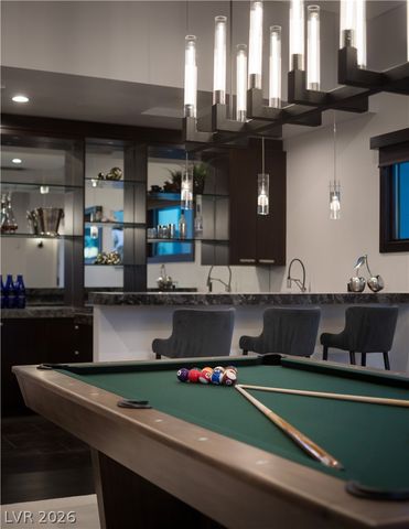 6 Bright Hollow Court, Las Vegas, NV 89135