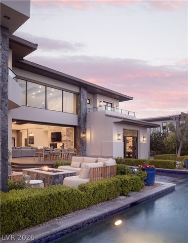 6 Bright Hollow Court, Las Vegas, NV 89135