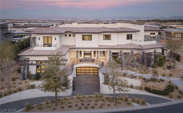 6 Bright Hollow Court, Las Vegas, NV 89135