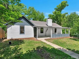 1811 Opeechee Beach Road, Pacific, MO 63069