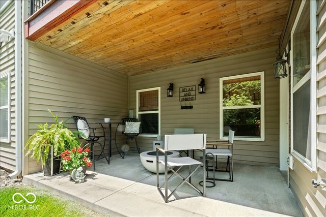9749 Thorne Cliff Way UNIT 102, Fishers, IN 46037