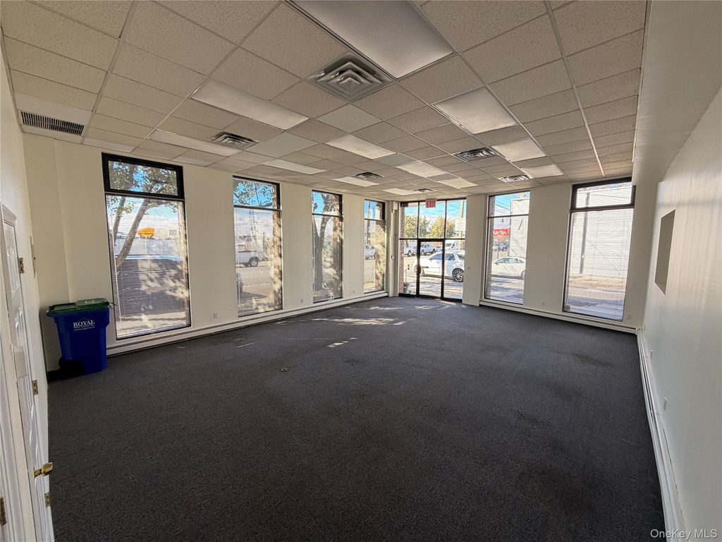 496 City Island Avenue, Bronx, NY 10464 — photo 3