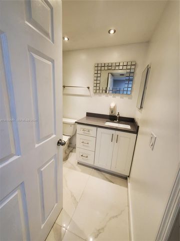 8160 Geneva Court 303, Doral, FL 33166