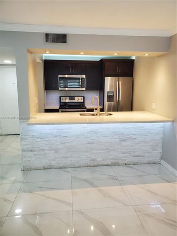 8160 Geneva Court 303, Doral, FL 33166