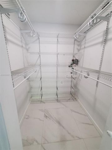 8160 Geneva Court 303, Doral, FL 33166