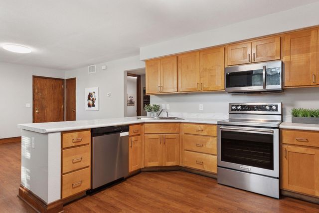 5101 56th Avenue N, Crystal, MN 55429