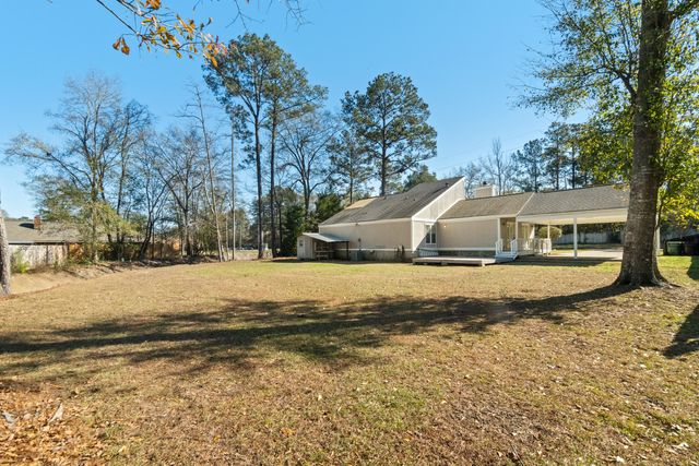 3403 Lincoln Rd., Hattiesburg, MS 39402