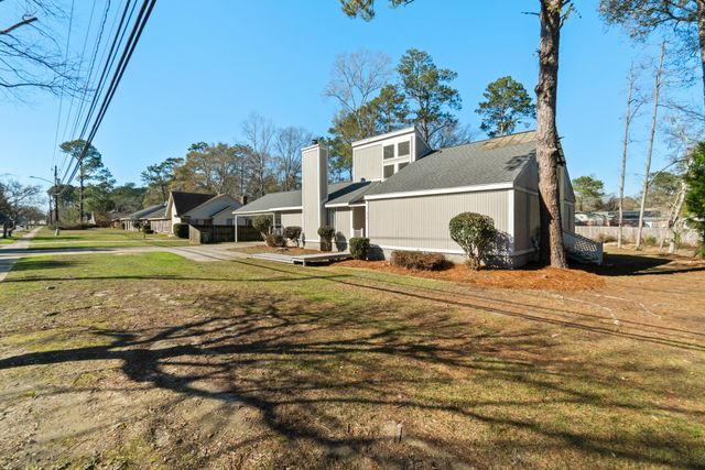 3403 Lincoln Rd., Hattiesburg, MS 39402